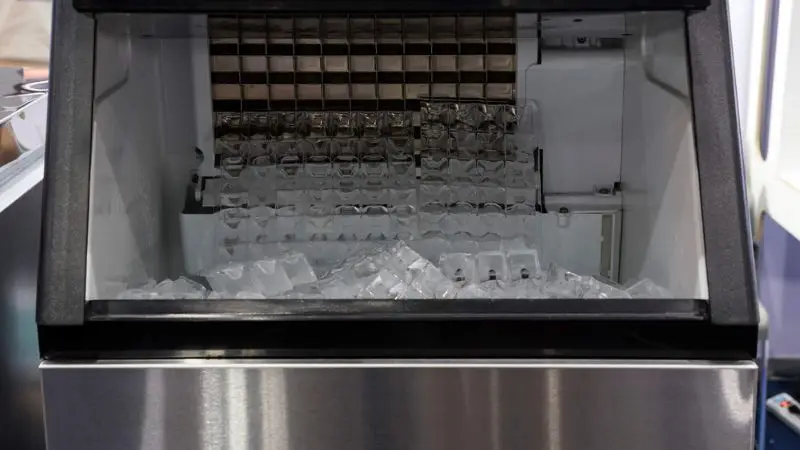  Commercial Ice Machine