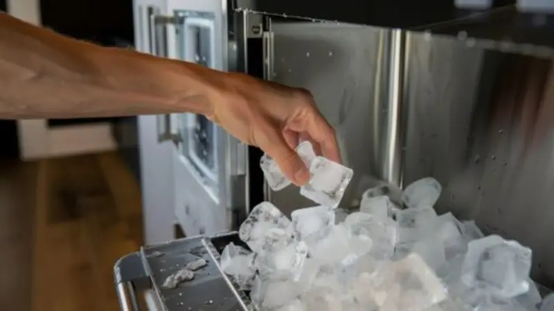 How ice machines work: step by step