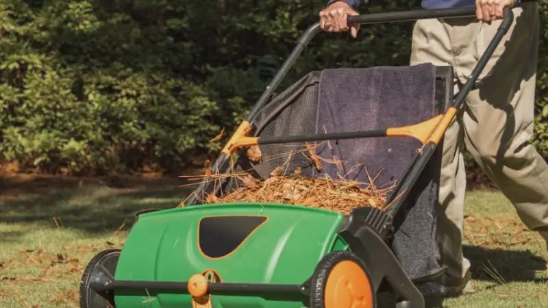 how push lawn sweeper works