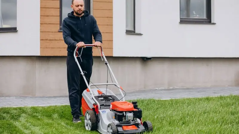  pros of a manual lawn sweeper