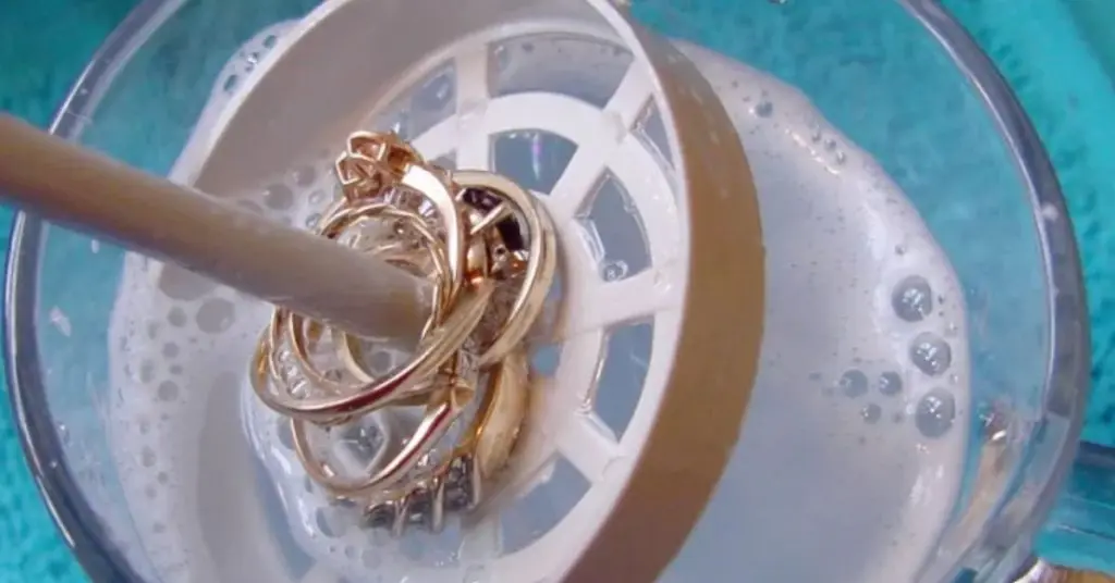 how to make jewelry cleaner
