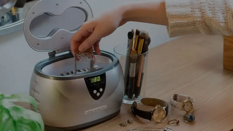 How to use ultrasonics for jewelry cleaning