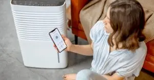 How does a dehumidifier work​