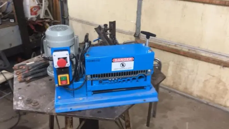 Electric Wire Stripping Machine