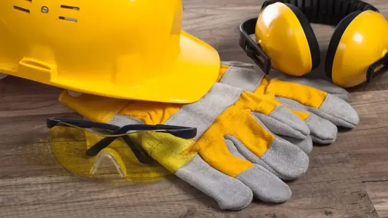  Safety Gear for Winch Operator