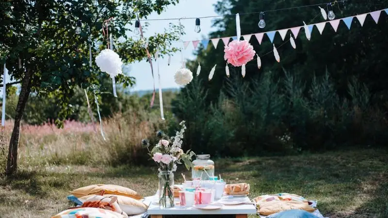 outdoor lightning ideas for backyard party decorations