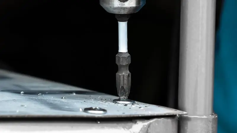 safety tips for drilling in metal