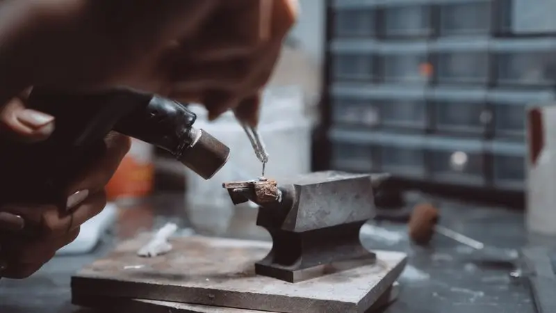 How to drill a hole in metal step by step