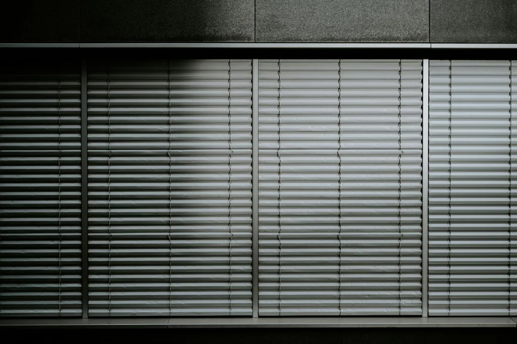 What Is Ultrasonic Window Blind Cleaning