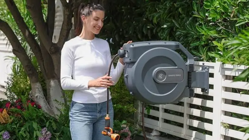 tips to maintain a 100 ft retractable hose reel