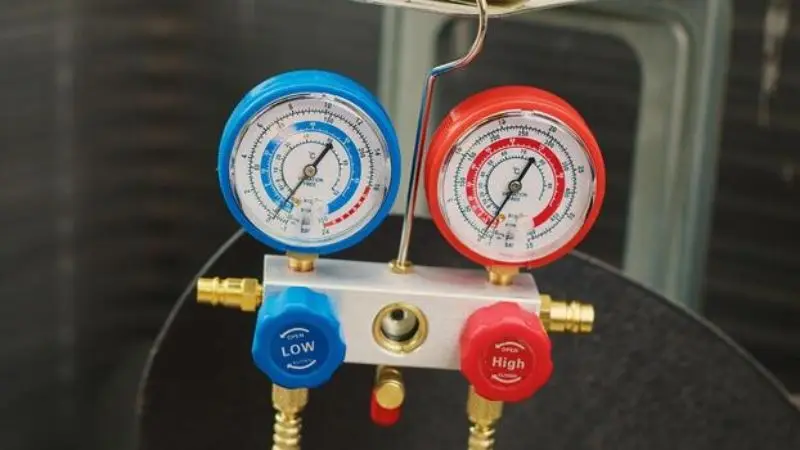 AC Pressure Gauge