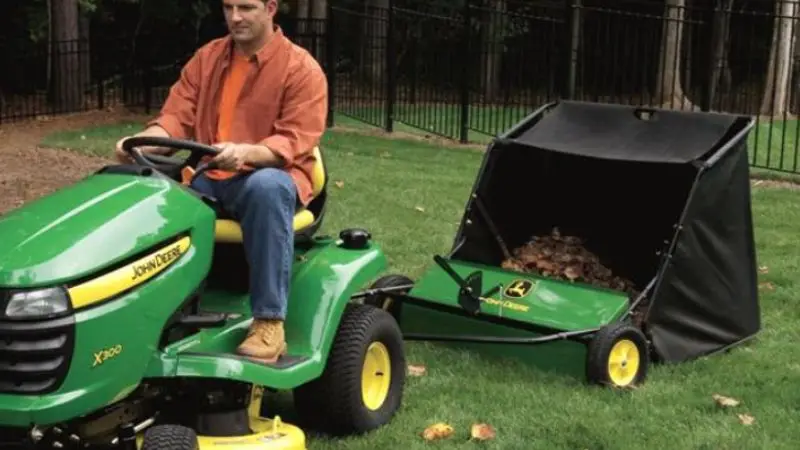 key features to look for in a lawn sweeper
