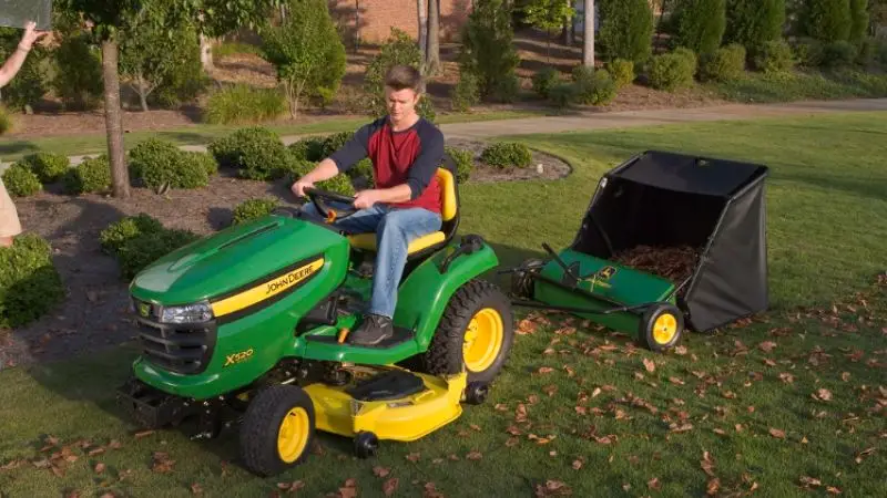 How to choose the right lawn sweeping equipment