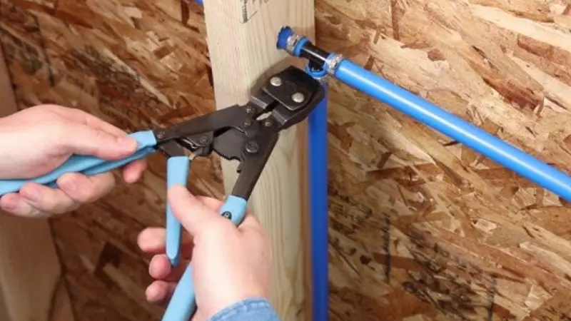 step-by-step crimping process for safe electrical connection