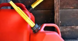 bidones de gasolina de 2 galones