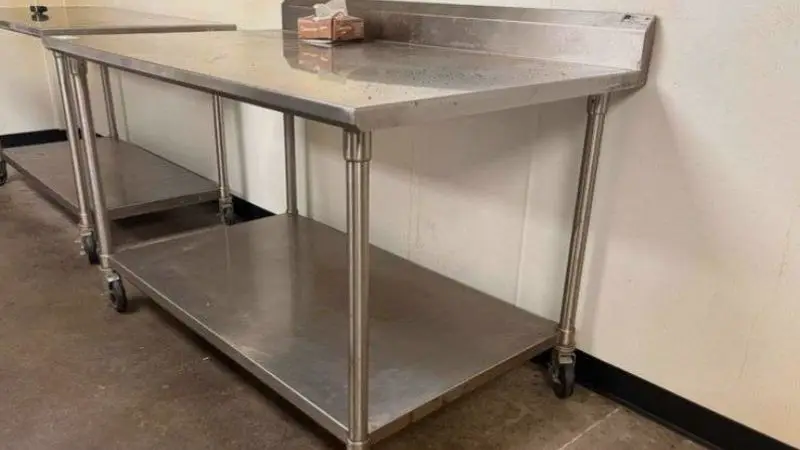 material quality and construction of stainless steel workbench