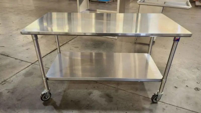 material quality and construction of stainless steel workbench