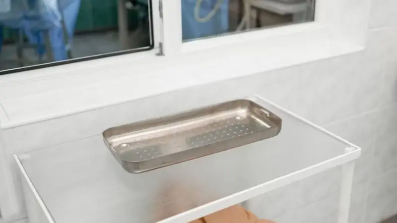 daily cleaning routine for stainless steel food prep table