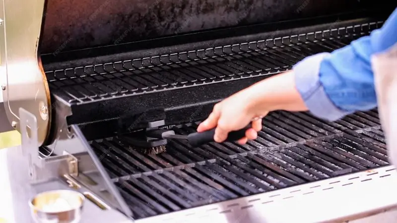 best methods for cleaning different types of grills