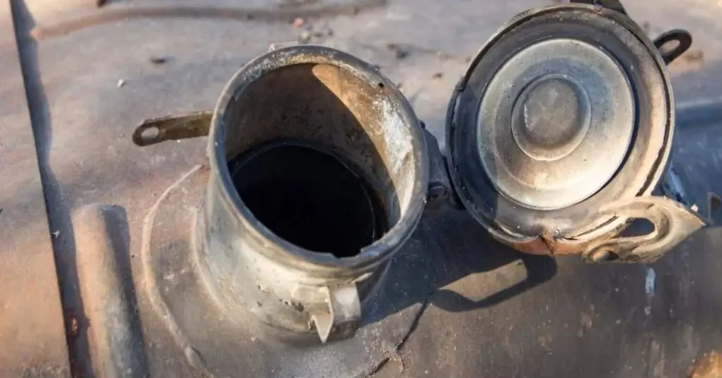 how to remove rust from fuel tank ​ ​