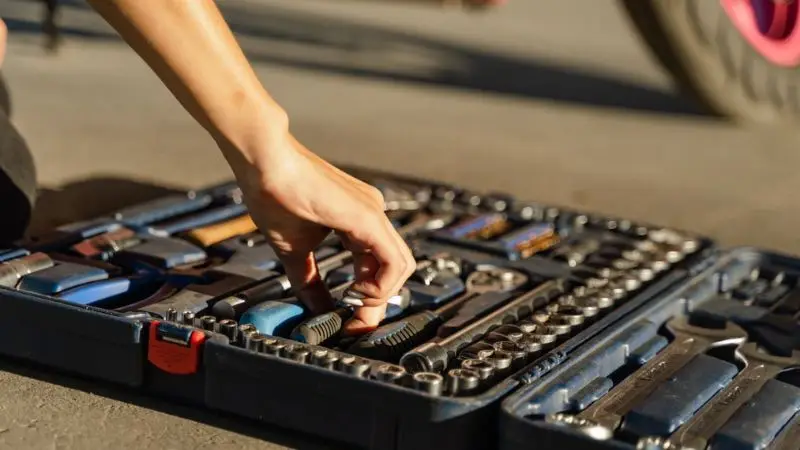 the socket wrench parts, functions, and everyday uses