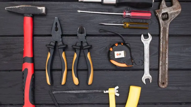 the socket wrench parts, functions, and everyday uses
