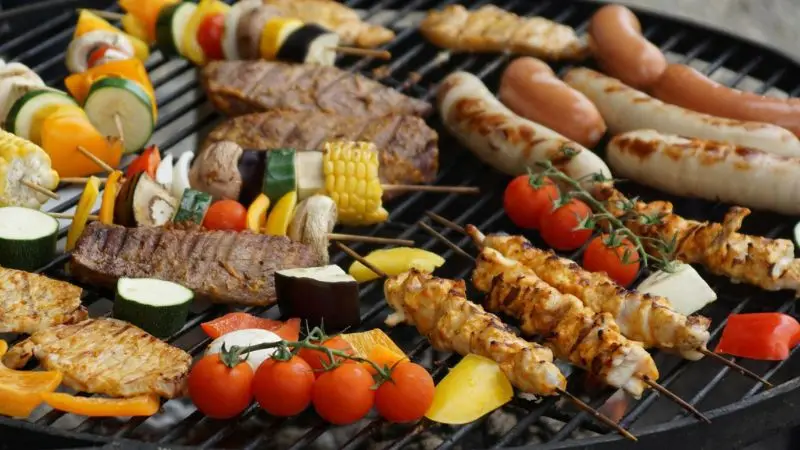 What is a charcoal BBQ grill