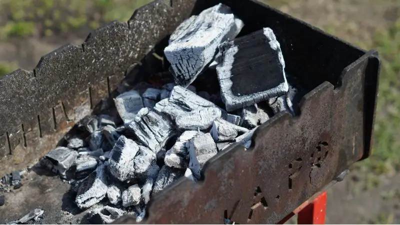 tips for using a DIY charcoal grill