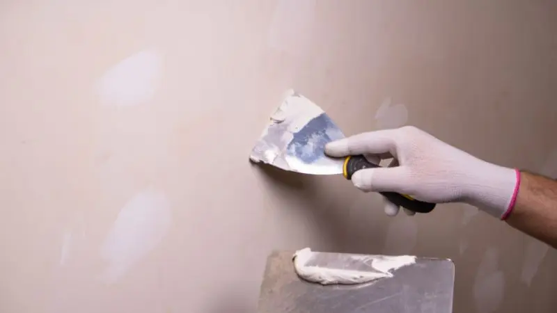 Come preparare la superficie prima di dipingere