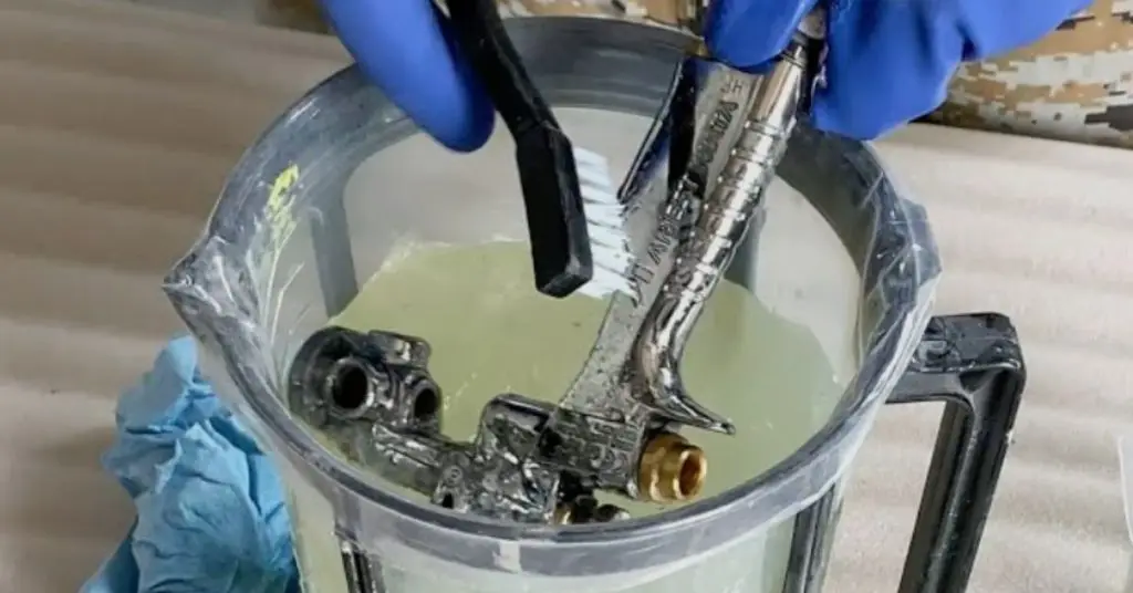 how to clean a spray paint gun