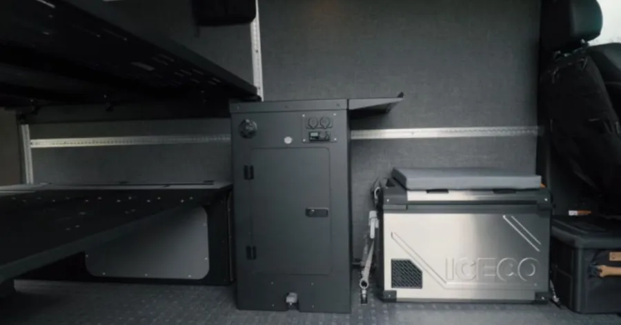 refrigerator for a truck