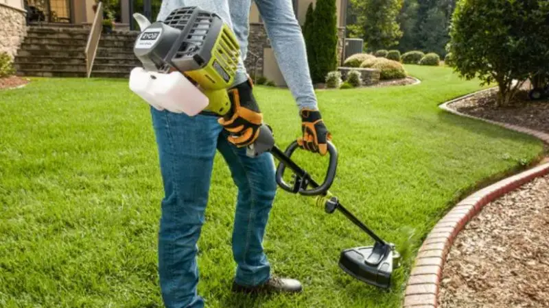 How to use an edger tool safely