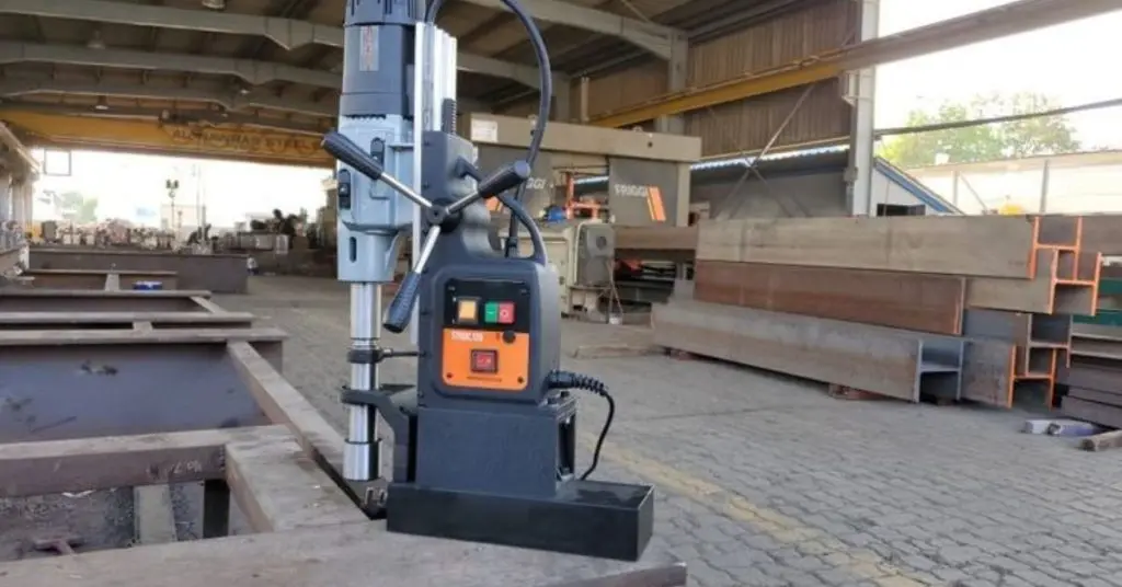 Variable speed magnetic drill