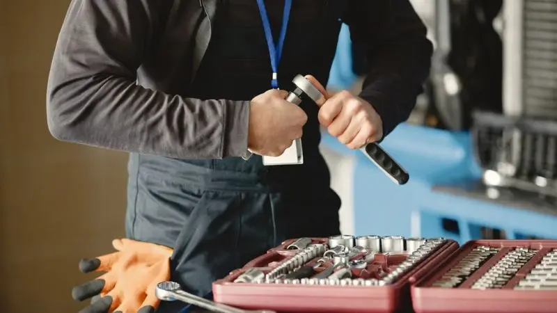 How to choose the best mechanic socket and wrench set