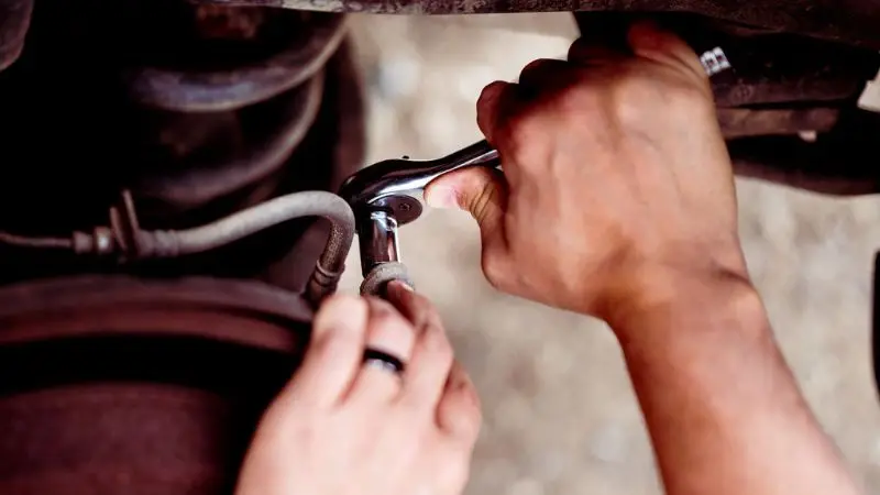  Socket wrench uses
