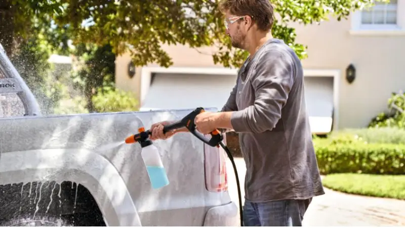 key features of a good car pressure washer
