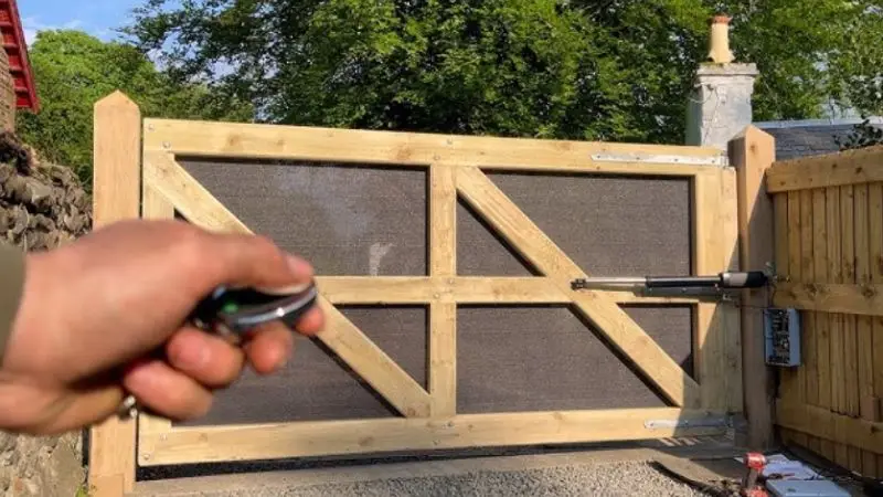 Why an automatic gate opener is worth installing
