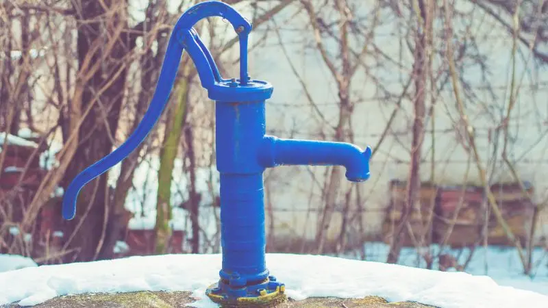 How much electricity does a well pump use on average