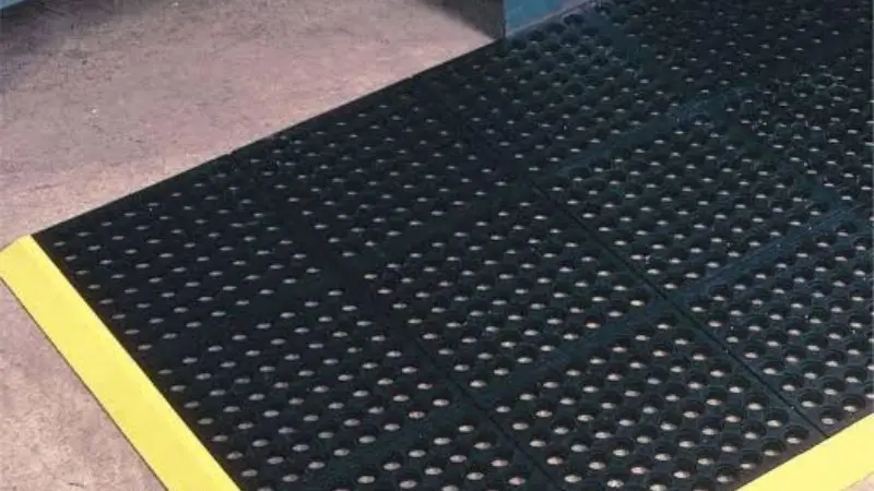 Non-Slipping Mat for Dog Grooming