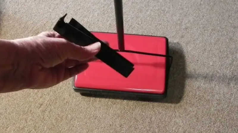 How to assemble a floor sweeper