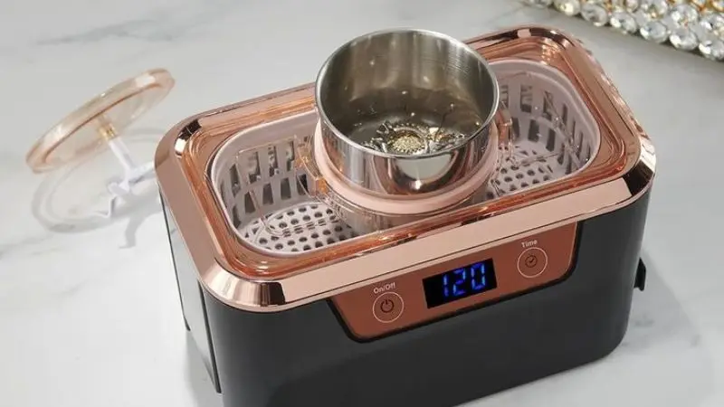 How to Use an Ultrasonic Watch Cleaner Safely