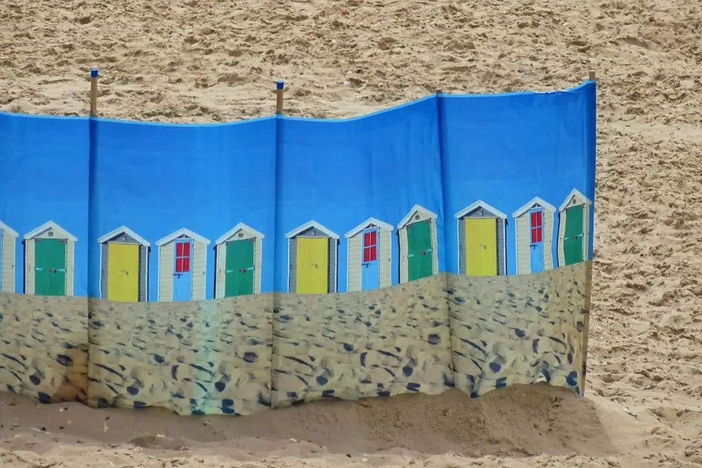 sandpit with foldable cover
