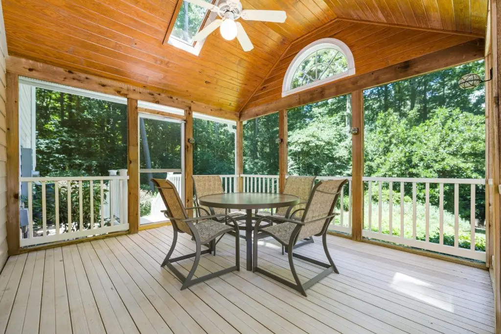 How to install a ceiling fan outdoors