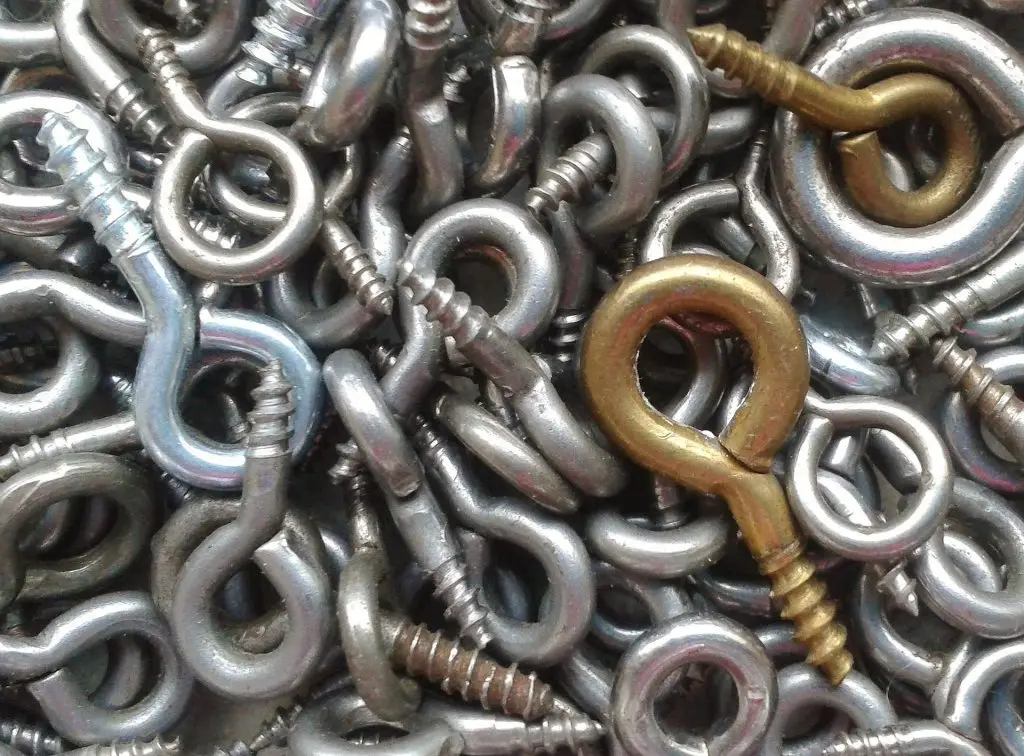 Different eye bolt sizes are scattered all over.