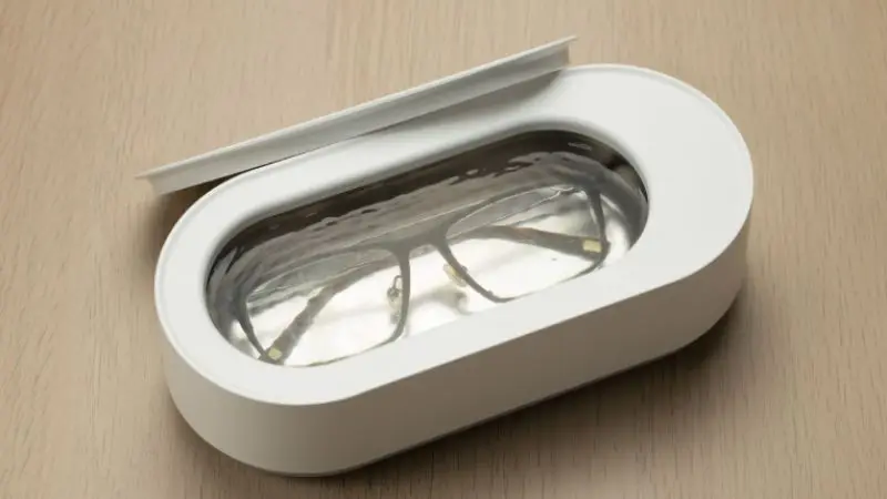 cleaning and performance of ultrasonic cleaner for glasses