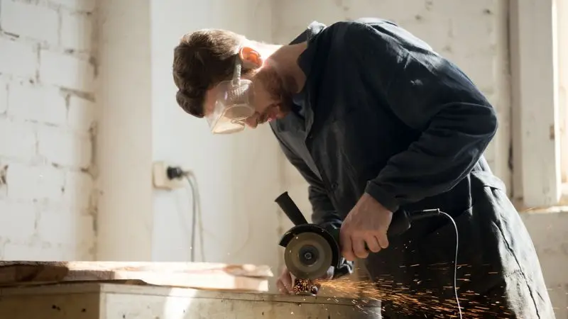 Learn the different methods of cutting a concrete slab