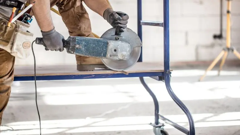 A complete beginner's guide to cutting a concrete slab