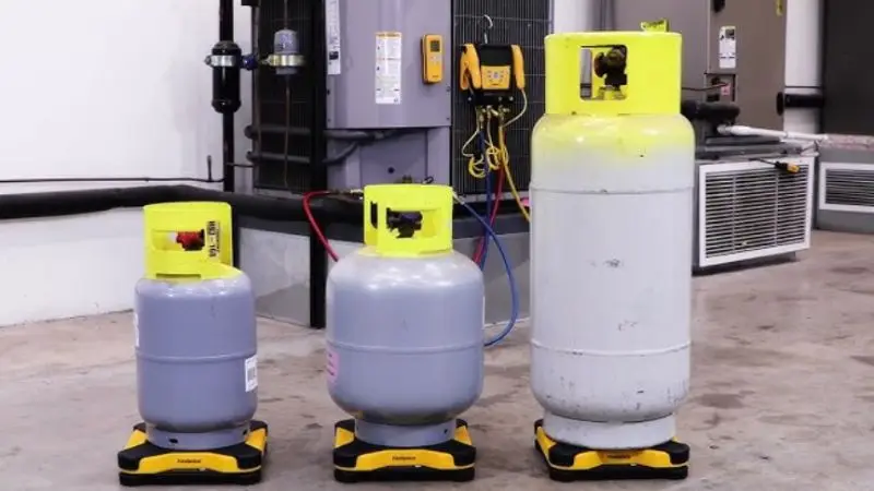 how does an AC recovery tank work