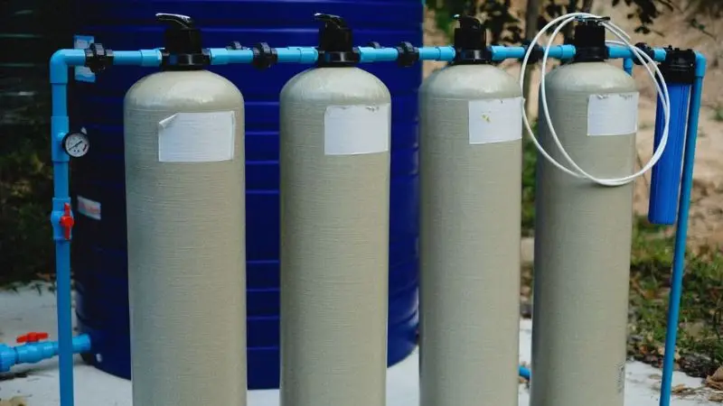 what is a swimming pool pump system and how does it work
