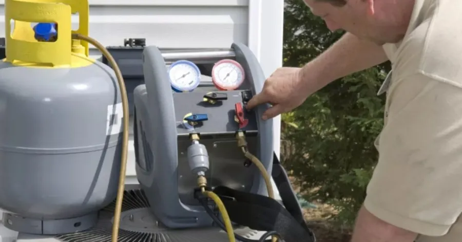 Como recuperar fluido refrigerante com uma máquina de recuperação